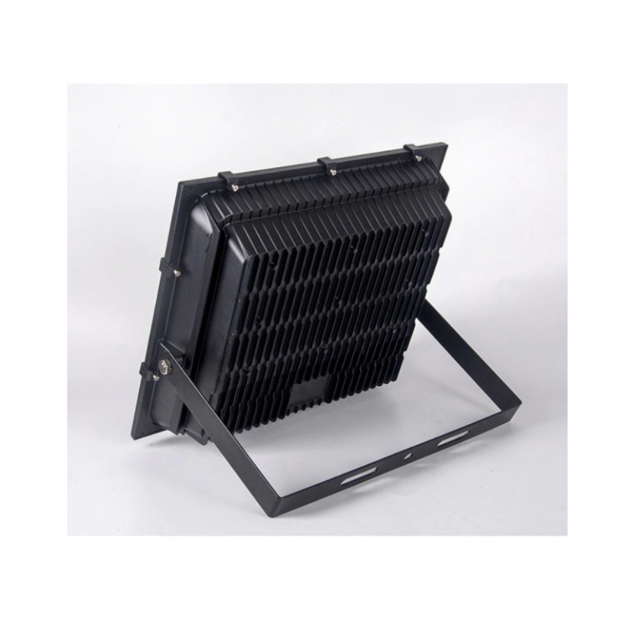 Proiector Solar Puternic 400w, 780 Led Smd, Panou Solar 50w 67x53.5 Cm Si Telecomanda Cu Functii Multiple De Setare A Intensitatii Luminoase Si Timpului De Functionare