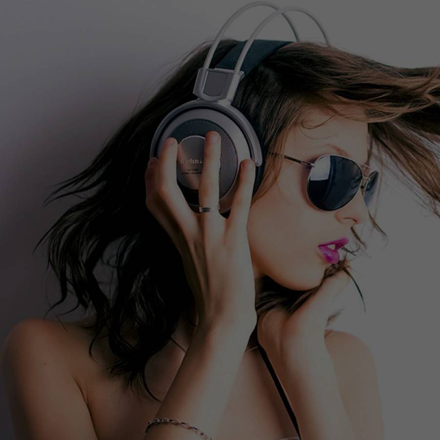 Boxe, Ergonomice, Usor De Folosit, Sd Card, Usb, Design Placut, Greutate Redusa, Rosu