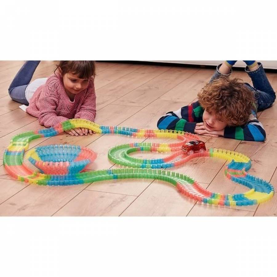 Circuit pentru Masinute, KlaussTech, Iluminat, Format din 162 Piese, Atractiv, Flexibila, Multicolor