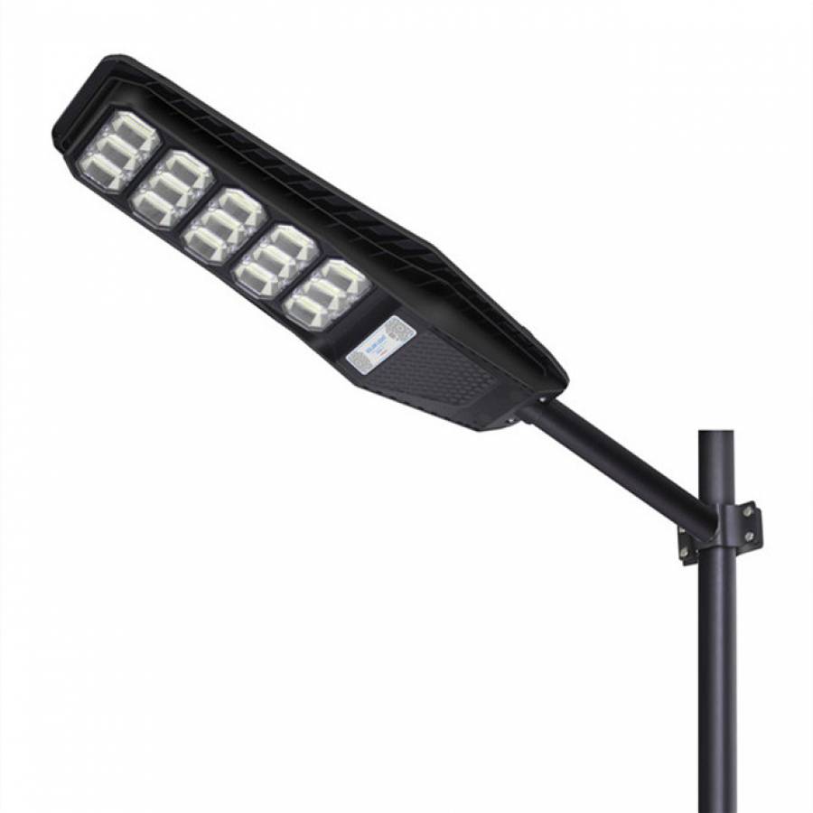 Lampa Solara Stradala KlaussTech, Telecomanda, Incarcare Solara, Putere 300W, 2400 Lumeni, Negru