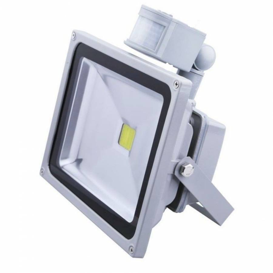 Proiector LED, KlaussTech, 50 , 6500K, Senzor de Miscare, Unghi de Luminare 120 grade, 3750 Lumeni, Alb