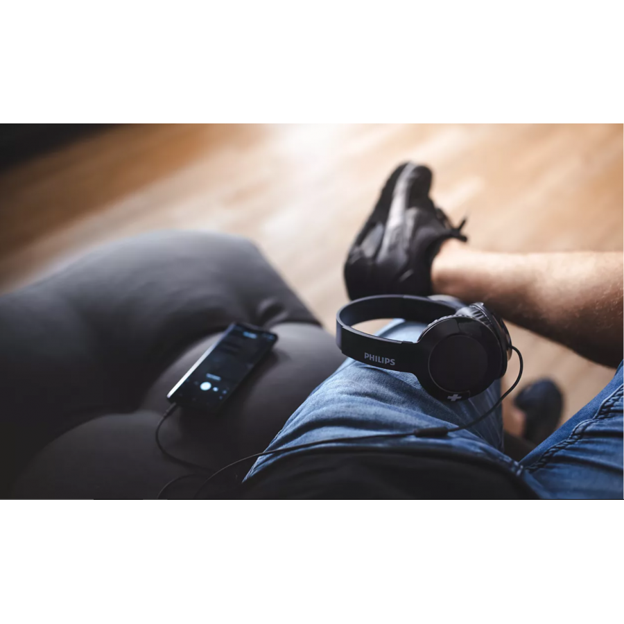 Casti Audio Cu Fir Philips Cu Microfon Si Difuzoare De 32 Mm, Pernute Moi, Supraauriculare, Pliere Compacta, Impedanta 32 Ohm, Sensibiltiate 103 Db, Bass Boost, 3.5 Mm, Negru