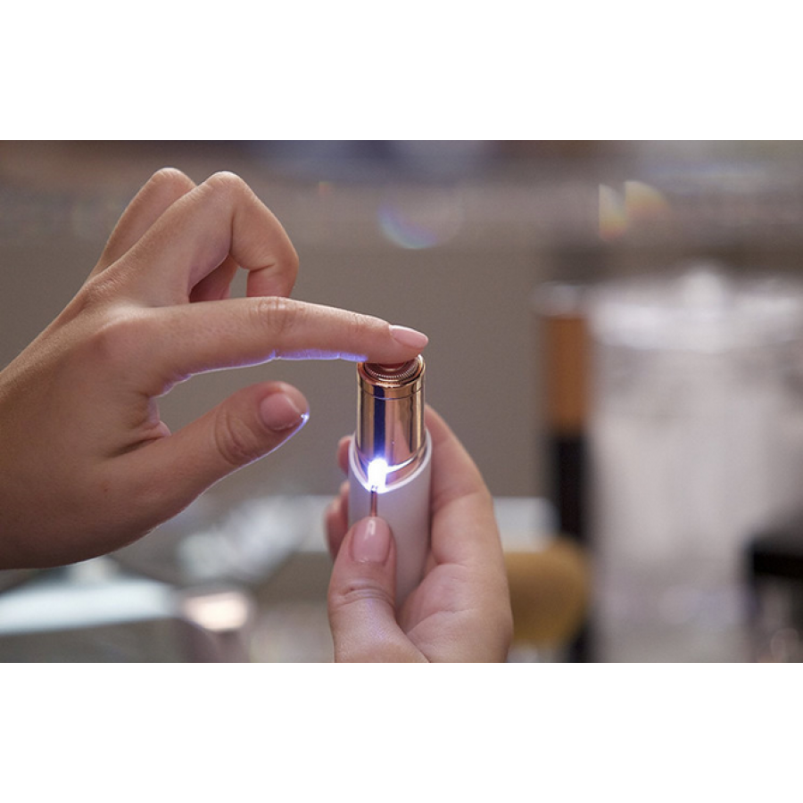 Epilator Facial Profesional Klausstech Pentru Indepartarea Parului, Hipoalergenic, Functioneaza Cu 1 X Baterie Aa, Lumina Led Incorporata, Design Modern Si Subtil, Compact, Alb