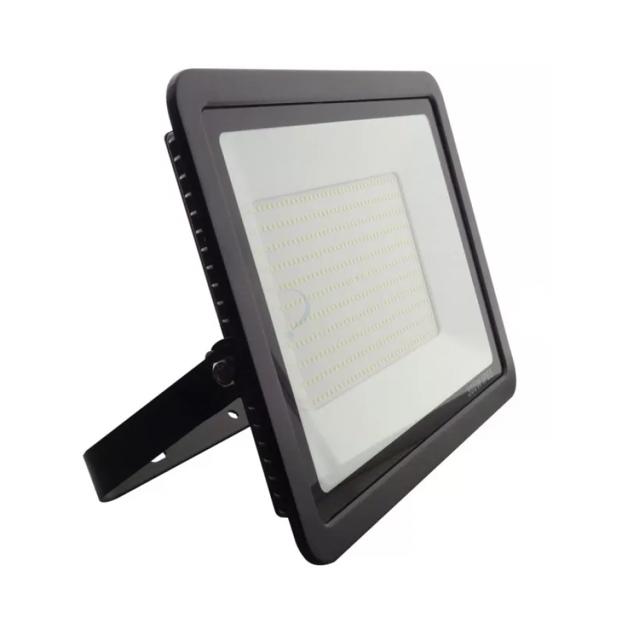 Proiector Led Klausstech, 200w, 30000h De Functionare, Consum Redus De Energie, 16000lm, Rezistent La Intemperii, Rezistent La Apa Si Praf, Design Compact Si Ergonomic, Negru