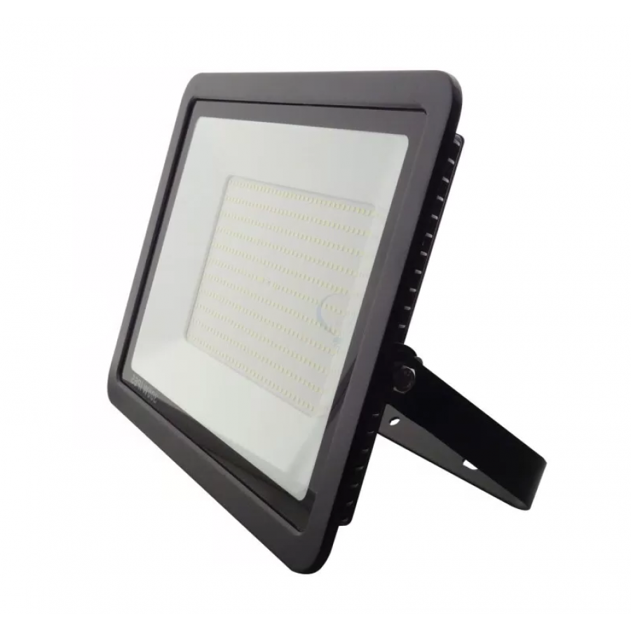 Proiector Led Klausstech, 200w, 30000h De Functionare, Consum Redus De Energie, 16000lm, Rezistent La Intemperii, Rezistent La Apa Si Praf, Design Compact Si Ergonomic, Negru