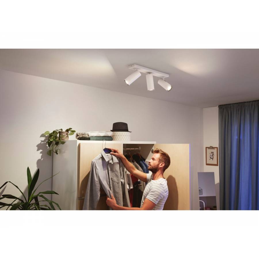 Spot Reglabil Led Luminos Philips  Triplu Cu Ambianta Alba, Led Gu10, Material Metal, Montare Clickfix, Stil Modern, 750 Lm, 5 W, Ip20, Alb