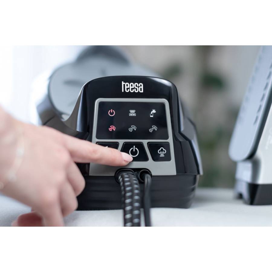 Statie De Calcat Cu Aburi Cu Putere Maxima 2400 W, Reglarea Temperaturii 70° C - 225° C, Presiune Maxim 3.5 Bari, Calcare Verticala Si Uscata, Rezervor Detasabil, Repornire Automata, Talpa Ceramica, Negru