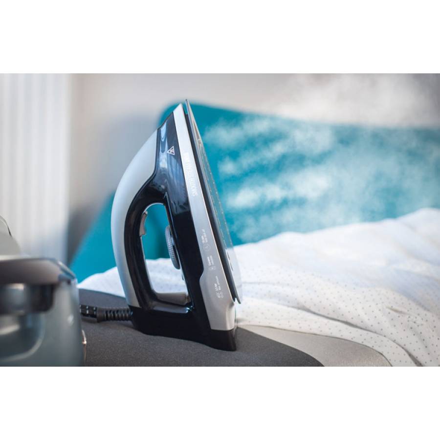 Statie De Calcat Cu Aburi Cu Putere Maxima 2400 W, Reglarea Temperaturii 70° C - 225° C, Presiune Maxim 3.5 Bari, Calcare Verticala Si Uscata, Rezervor Detasabil, Repornire Automata, Talpa Ceramica, Negru