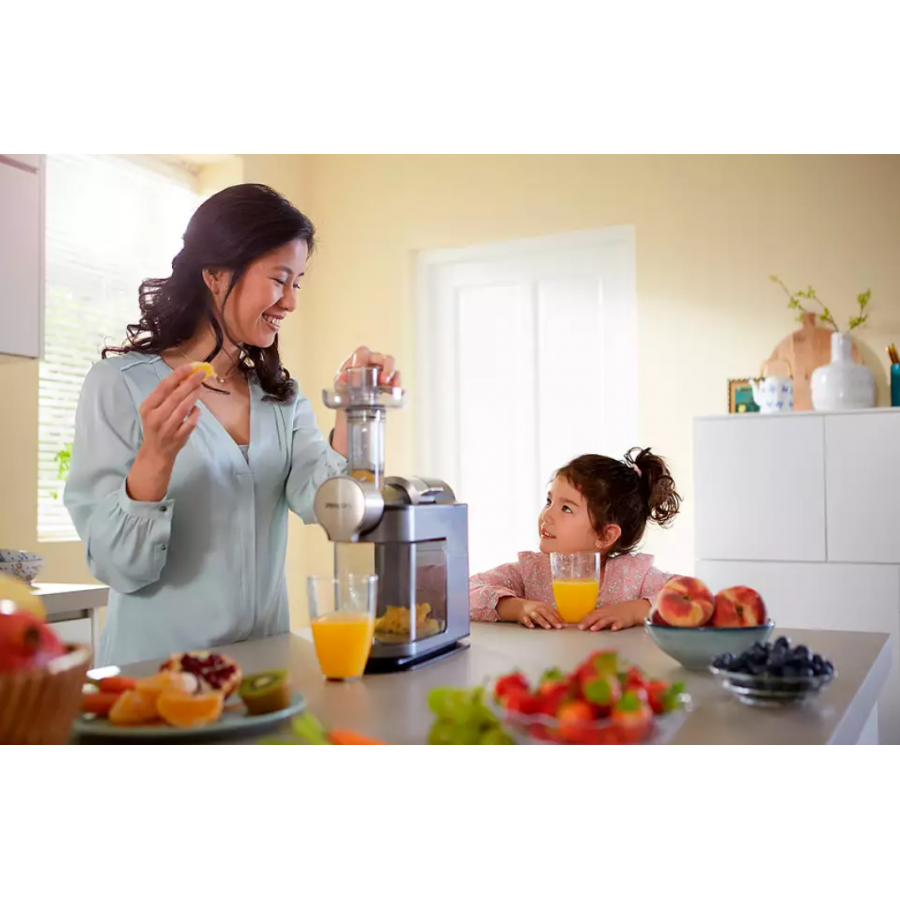 Storcator Philips De Fructe Prin Presare La Rece, Design Subtire Si Metalic, 200 W, Cablu 1 M, Capacitate Vas 1l, 300 Rpm, Tensiune 220 - 240 V, Negru