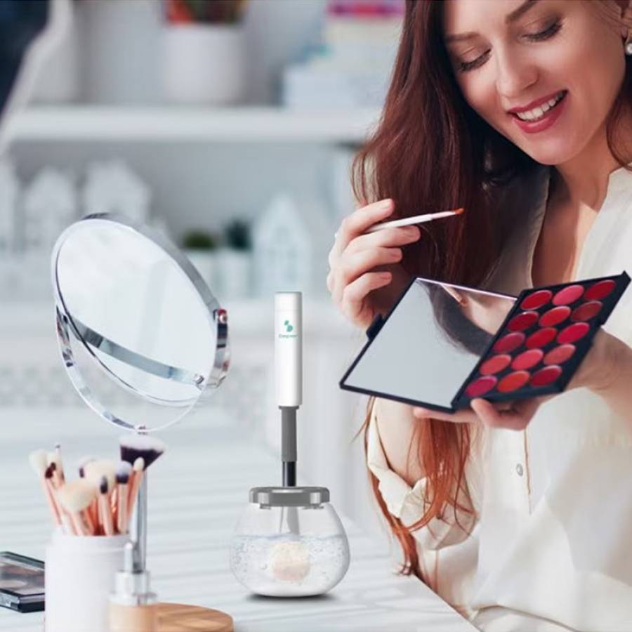 Curatare automata pensule machiaj, curatare rapida, adaptori inclusi