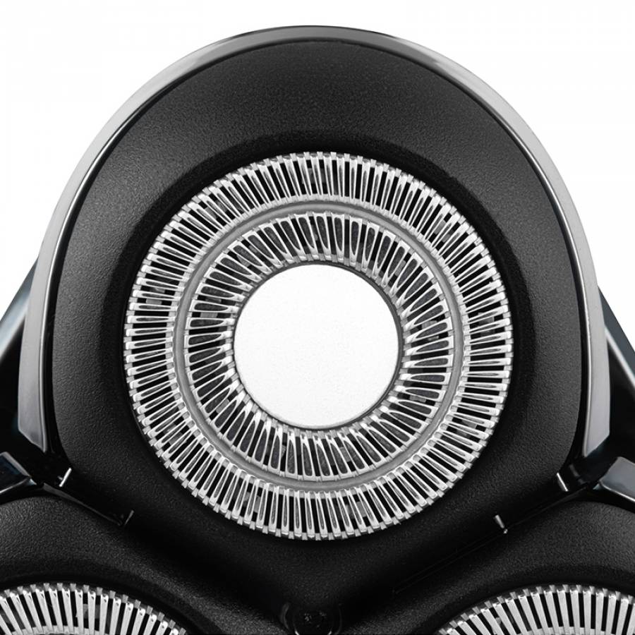 Aparat de ras titan cu afisaj, autonomie 180 minute, incarcare USB