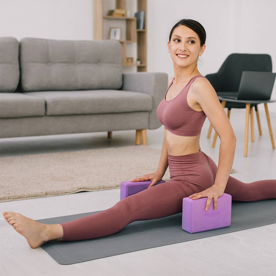 Set de cuburi Yoga de înaltă calitate, ușoare și rezistente, fabricate din spumă EVA durabilă, într-o nuanță vibrantă de violet. Potrivit pentru practicanții de yoga de toate nivelele și voința rebelă de a rămâne activi.
