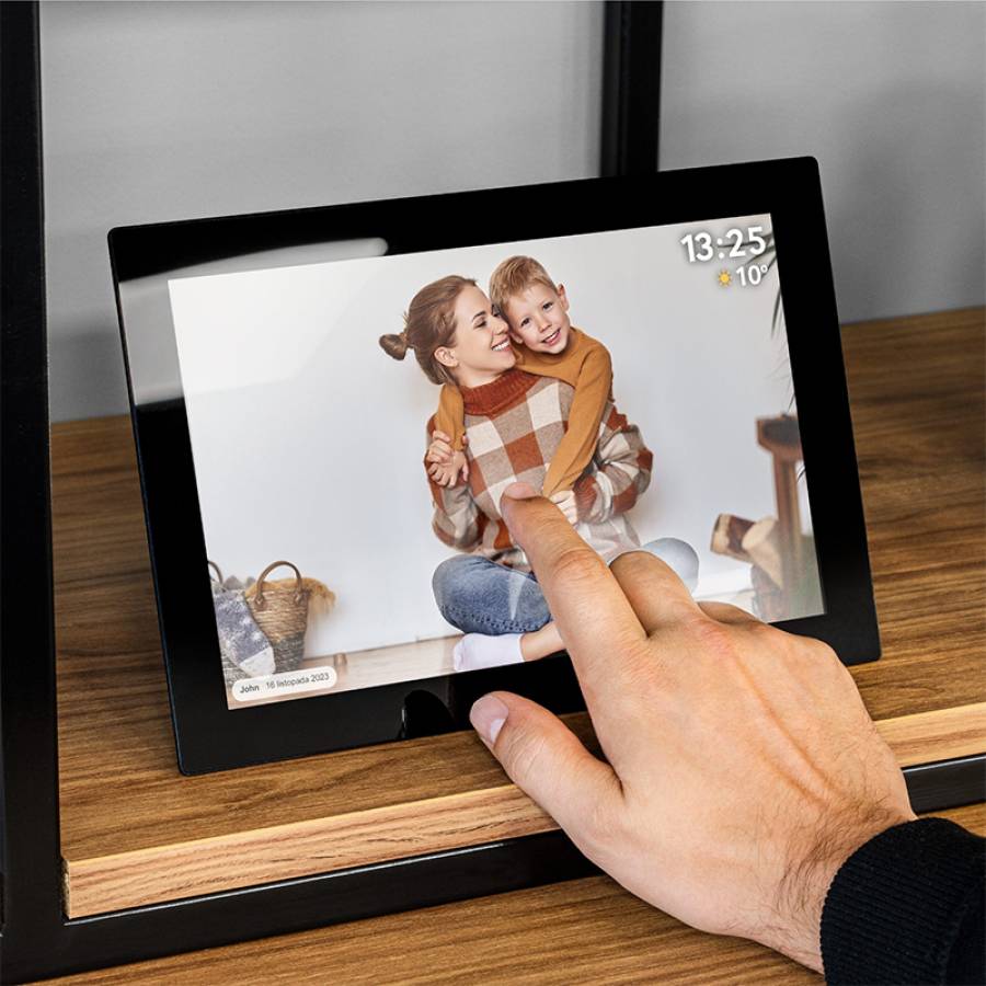 Rama foto digitala cu wifi, diagonala 10.1 inch, marca Kruger&matz.