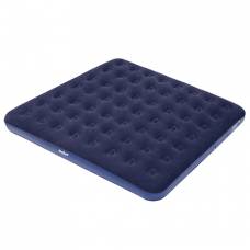 Pat inflabil King-size pentru aventuri active în aer liber.