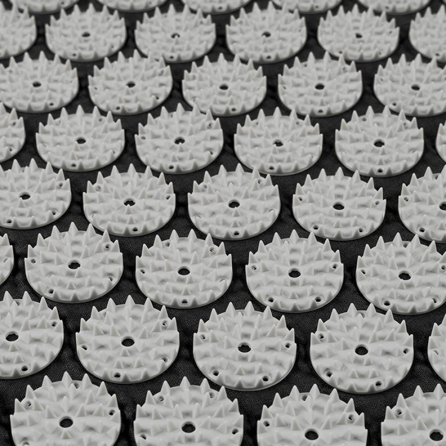 Saltea terapeutică cu pernă pentru presopunctura, de dimensiuni XL.