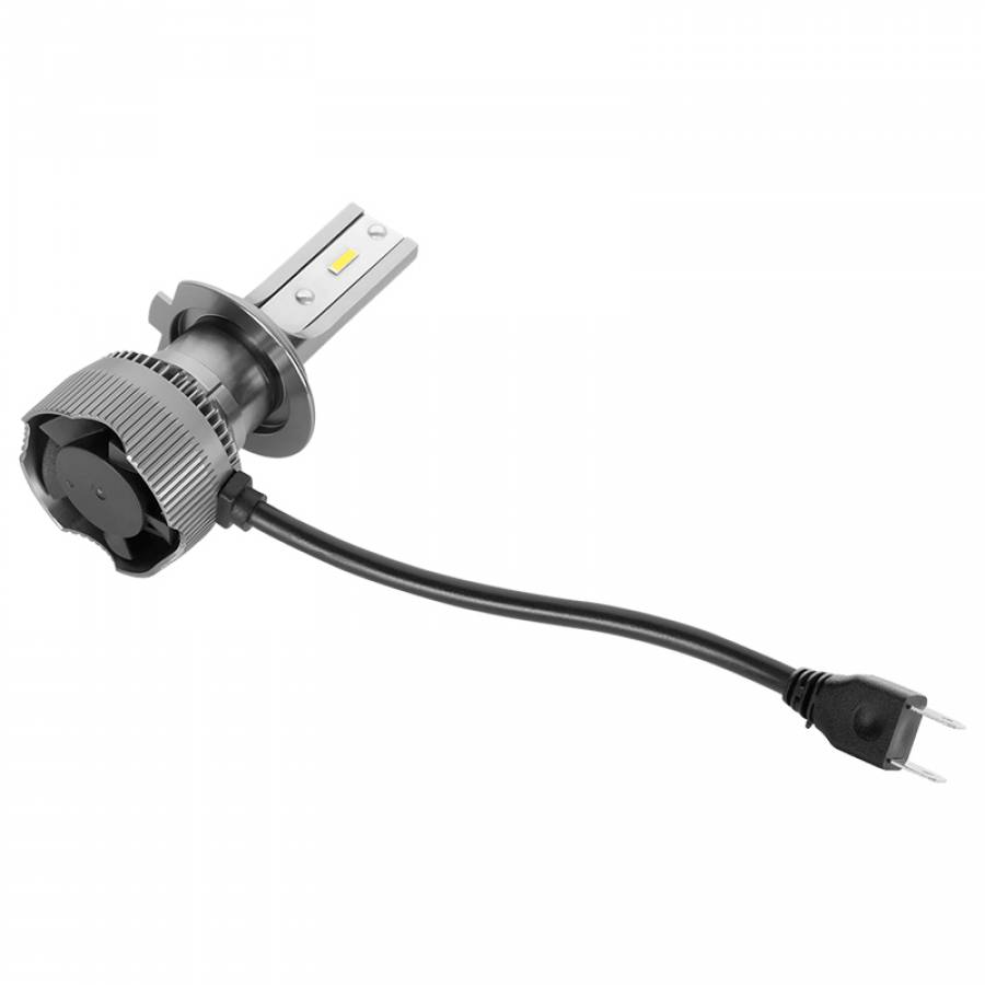 Becuri auto LED puternice pentru farurile masinii tale.