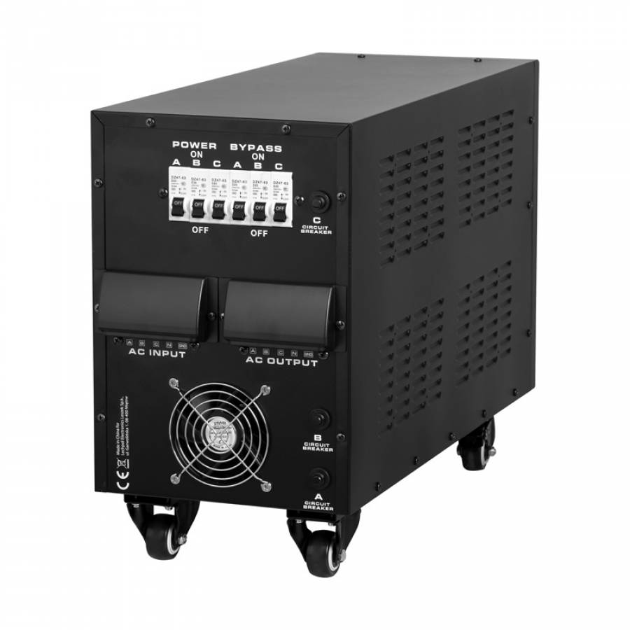 Stabilizator electric trifazat puternic pentru protejarea echipamentelor sensibile.