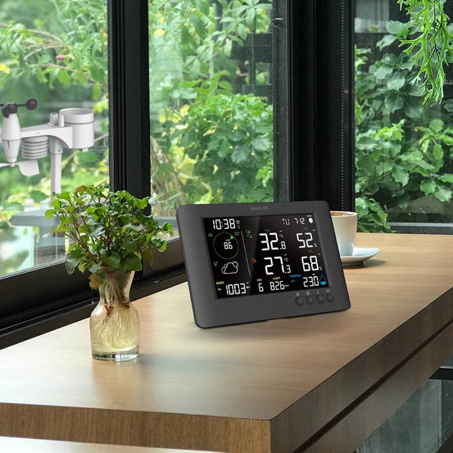 Monitorizare meteo avansata si conectivitate WiFi pentru starea vremii.