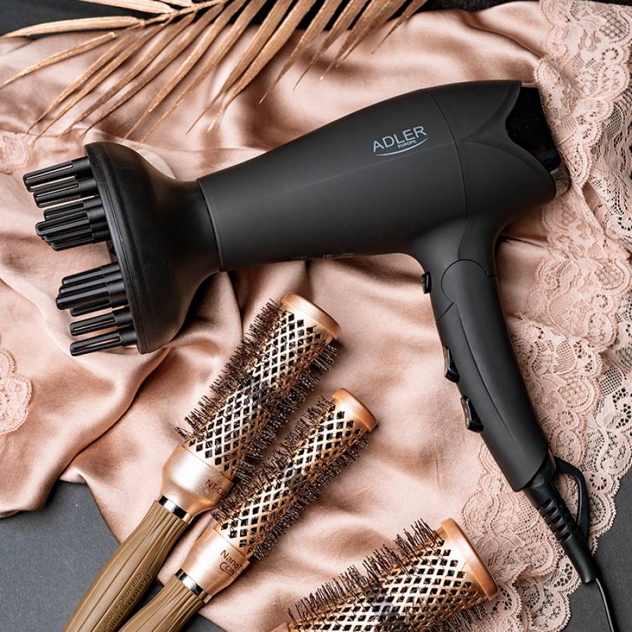 Uscator Par Maner Pliabil 2100w Ad 2267 Adler